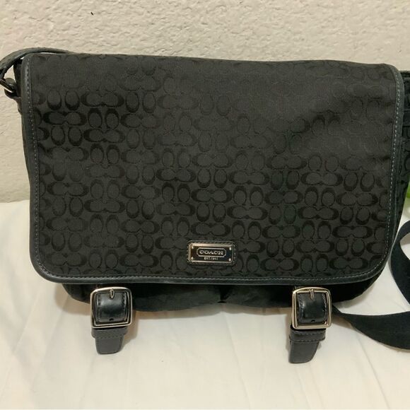 Women's Coach Crossbody Messenger Bag Signature Jacquard F70283 Black Canvas - Picture 6 of 13